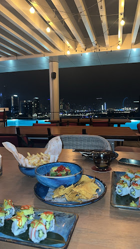 Comentarii opinii despre VIEW 180 Restaurant & Bar at NH Collection Dubai The Palm