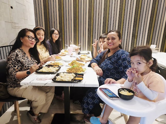 MomoStreet Restaurant - Al Nahda Dubai - Dubai