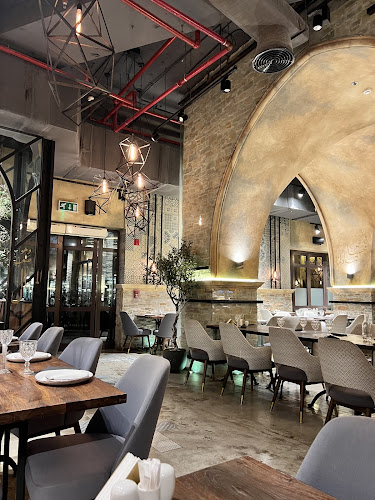 Opinii despre Siraj Restaurant مطعم سراج în Dubai - Hospitality and gastronomy