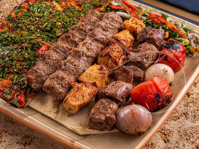 Comentarii opinii despre Al Mashawi Alhalabya Restaurant | Garhoud مطعم المشاوي الحلبية دبي القرهود