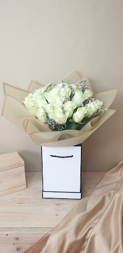Opinii despre Awraq Al Waard Flowers Trading în Sharjah - Hospitality and gastronomy
