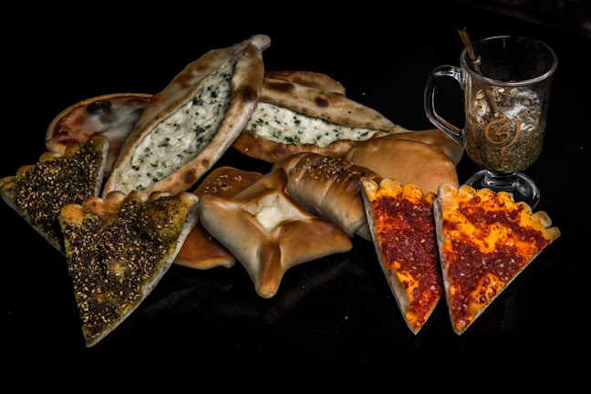 Al Fatayir Al Dumashqia Bakery الفطائر الدمشقية - Hospitality and gastronomy