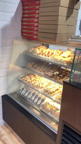 Comentarii opinii despre Al Bustan Bakery & Sweets LLC