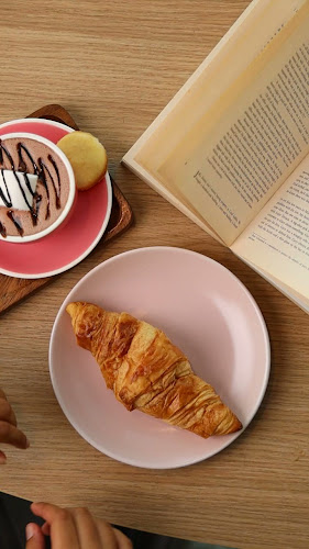 Opinii despre Kefi Books, Board Games & Cafe în Dubai - Hospitality and gastronomy