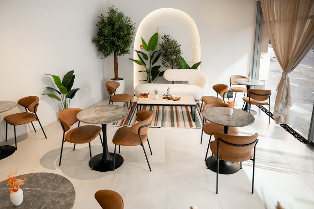 8F43+V2H - Unnamed Road - Muwaileh Commercial - Industrial Area - Sharjah