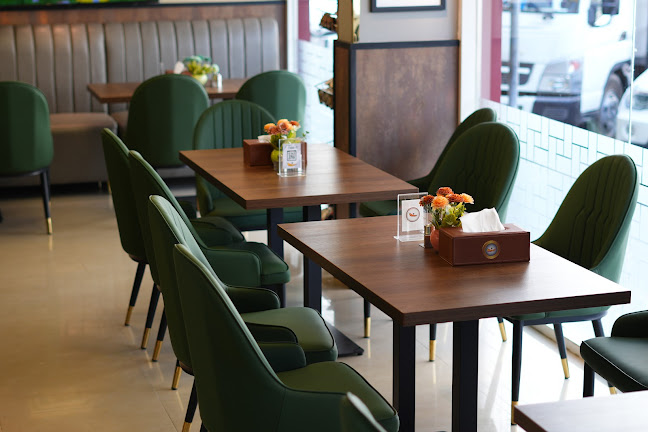 Kuwaiti Bulb - behind Nesto Hypermarket - Al Nad - Hay Al Qasimiah - Sharjah