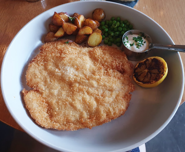 KETCH UP Dubai Restaurant - Hospitality and gastronomy