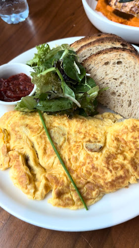 Comentarii opinii despre Urth Caffe