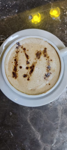 مقهى بريياس بلاس Pariyas Palace Cafe