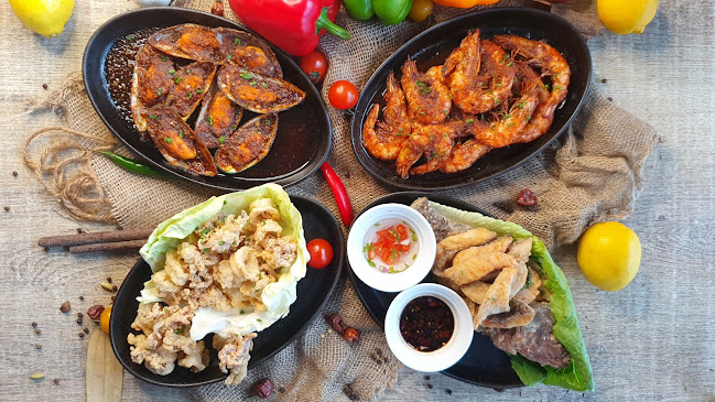 Opinii despre Captain's Port Seafood and Grill Restaurant în Sharjah - Hospitality and gastronomy