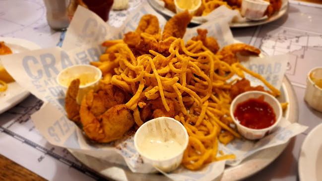 Joe's Crab Shack - Hospitality and gastronomy