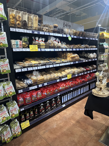 Organic Foods & Café (Mirdif) - Hospitality and gastronomy