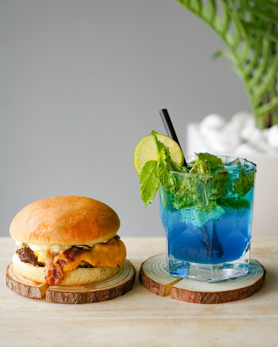 Comentarii opinii despre Juicy Joint Restaurant