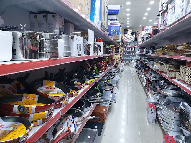 Comentarii opinii despre Land & Sea Trading LLC