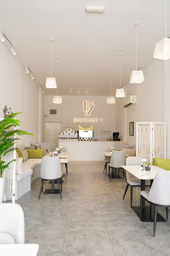 D7 - District 7 cafe