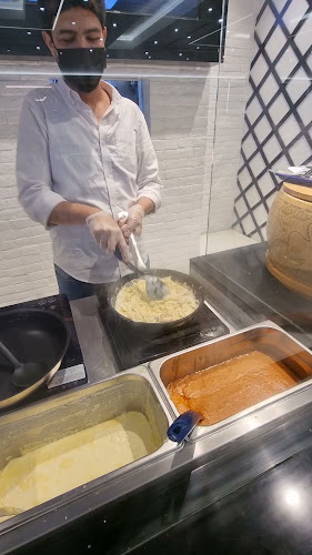 Opinii despre Wheel 35 în Sharjah - Hospitality and gastronomy