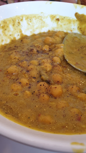 Opinii despre Soghaat Sweets Bakers & Restaurant în Dubai - Hospitality and gastronomy