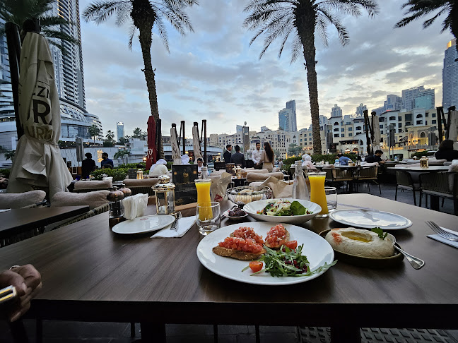 Sheikh Mohammed bin Rashid Blvd - inside THE Dubai Mall - Downtown Dubai - Dubai