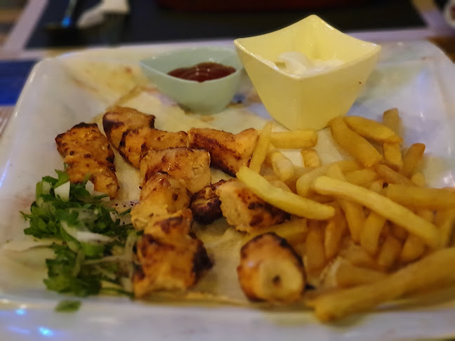 Opinii despre Paparazzi cafe and restaurant în Ajman - Hospitality and gastronomy