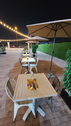 Maxzi The Good Food Shop - Food Truck