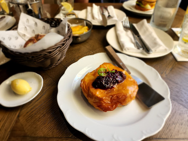 Nola Eatery & Social House