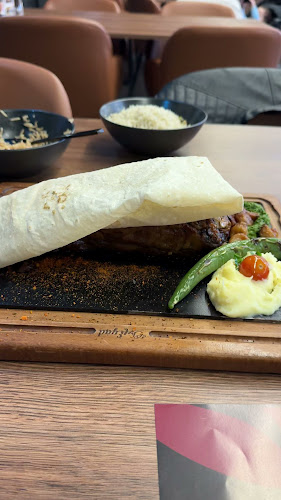 Comentarii opinii despre Chef Eyad Mirdif