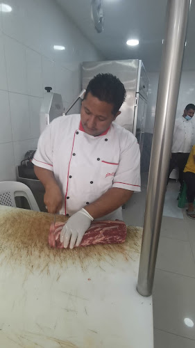 ملحمة المعلم خورفكان - Sharjah