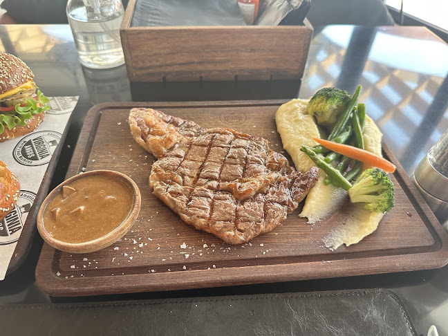 VIRGINIA ANGUS RESTAURANT - Sharjah