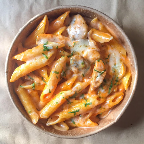 Uptown Pizza & Burger - Dubai