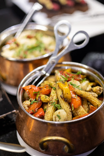 Fogueira Restaurant & Lounge