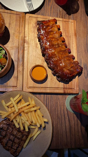 Opinii despre r&b Grillhouse în Abu Dhabi - Hospitality and gastronomy