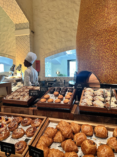 Opinii despre Olives Restaurant în Dubai - Hospitality and gastronomy