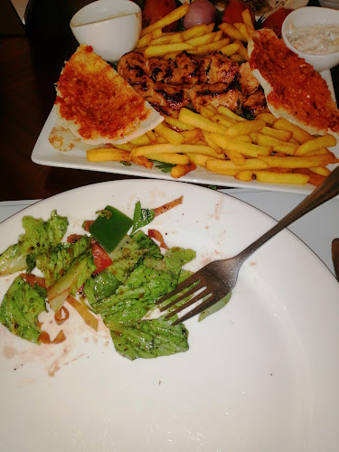 taraf restaurant and cafe - Villa 4 Al Athar Street - Jumeira Third - Jumeirah 3 - Dubai