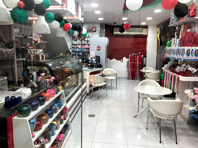 Le Grande Cakes & Flowers Khalifa city branch