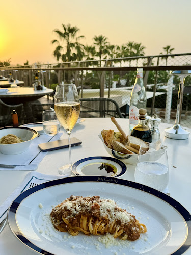 Yacht Club Restaurant