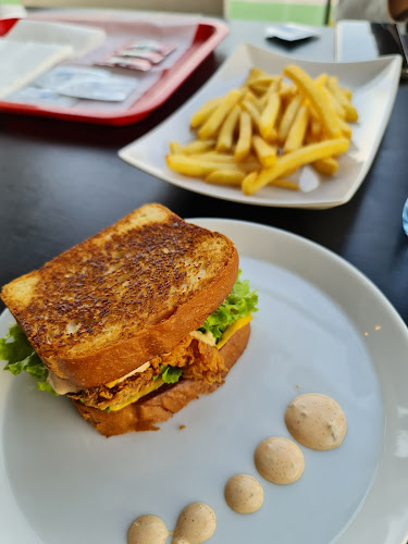 Opinii despre Burgerito în Sharjah - Hospitality and gastronomy