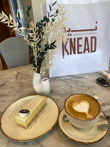 Comentarii opinii despre Knead Bakery & Patisserie