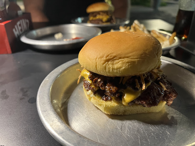 Comentarii opinii despre High Joint - Emirates Towers