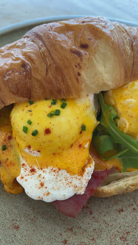 Opinii despre Claro Speciality Coffee - Sharjah în Sharjah - Hospitality and gastronomy