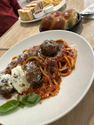 Cafe James - Abu Dhabi