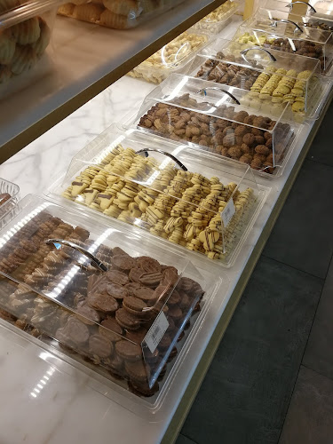 Opinii despre Al Dar Sweets în Abu Dhabi - Hospitality and gastronomy