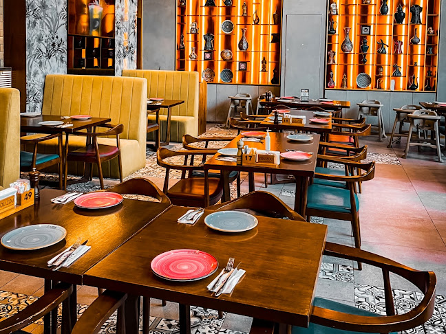 Opinii despre Zou Zou Turkish & Lebanese Restaurant Dubai Mall în Dubai - Hospitality and gastronomy