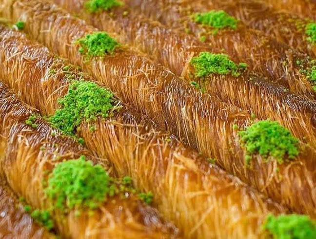 مخبز وحلويات القصر الشاميAl-Qasr Al-Shami Bakery and Sweets - Fujairah