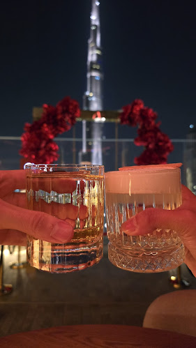 Comentarii opinii despre CÉ LA VI