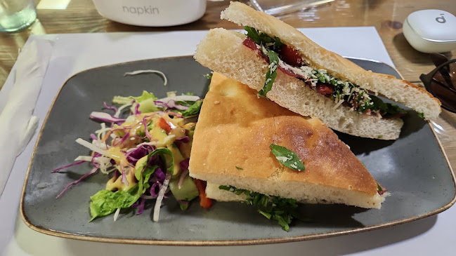 Comentarii opinii despre Golositalia JLT