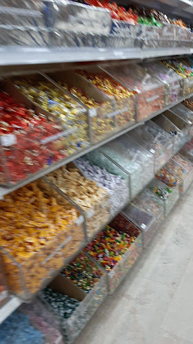 Opinii despre Lebanese Roaster - Al Nahyan Camp - المحمصة اللبنانية معسكر آل نهيان în Abu Dhabi - Hospitality and gastronomy