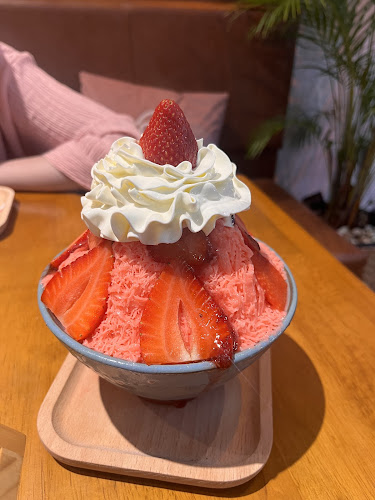 6747+78G - Happiness St - Al Wasl - Dubai