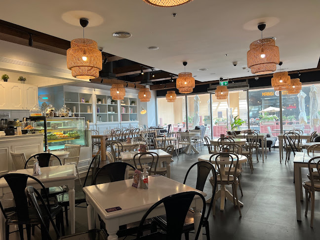 Circle Cafe (Bay Square)