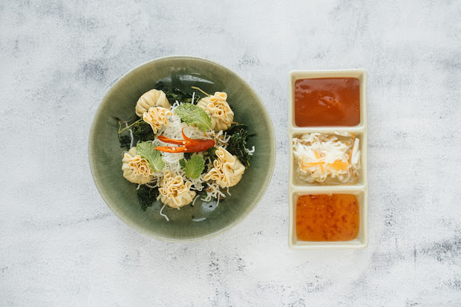 Comentarii opinii despre Silk & Spice Thai Restaurant and Bar