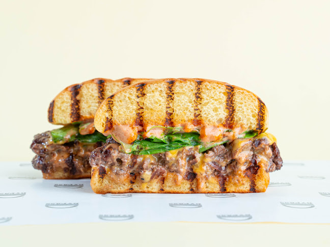 Opinii despre BYPASS Al Ain în Abu Dhabi - Hospitality and gastronomy